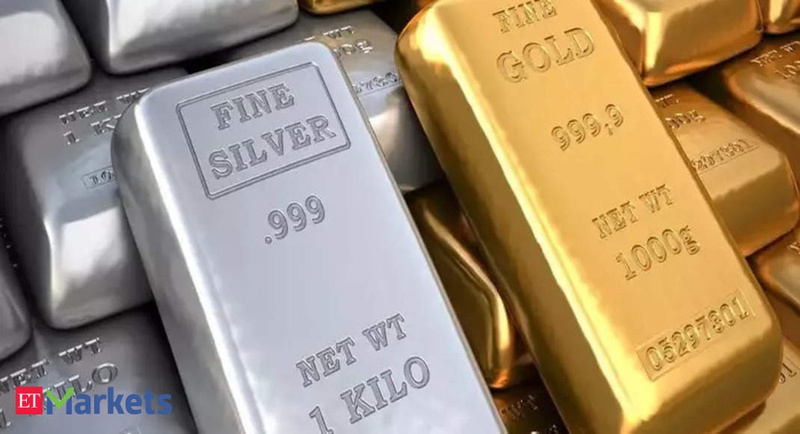 Gold falls Rs 70; silver jumps Rs 451