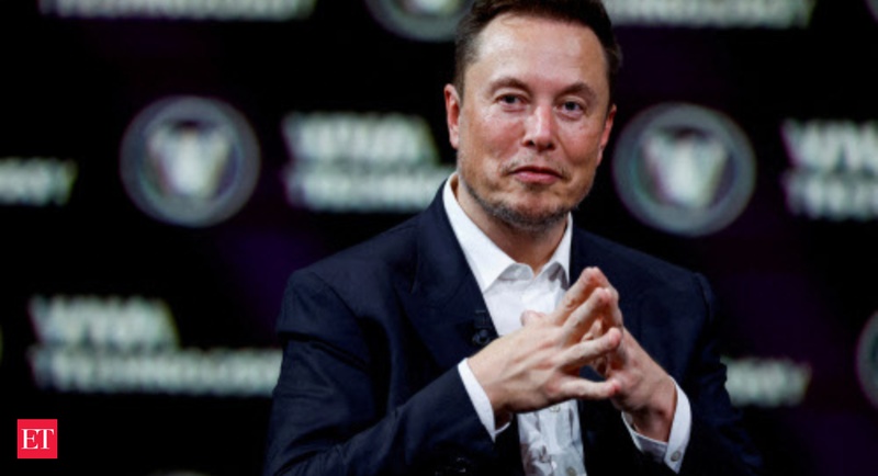 Elon Musk dreams of a Swiss army knife of apps. Is he taking a stab in the dark?