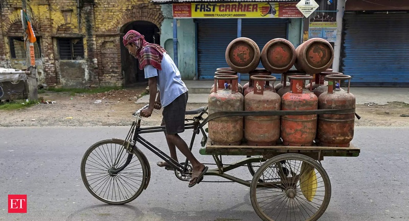 Delhi HC upholds OMCs tender conditions for LPG cylinders