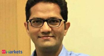 What’s making ITC roar & should IT be accumulated on dips? Nilesh Shah of Envision Capital answers