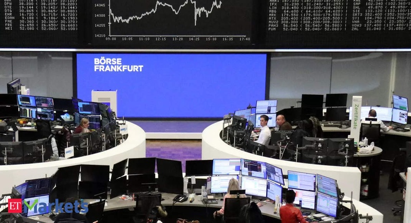 European shares slip as COVID surge in China weighs
