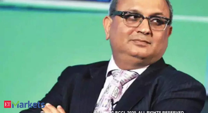Why Samir Arora will continue to avoid IT and commodities for now