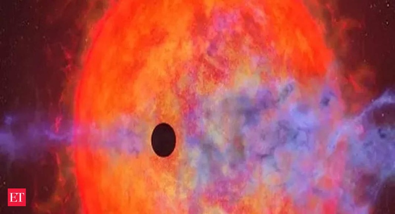 Hubble Space Telescope captures a planet’s atmosphere being stripped away by a star