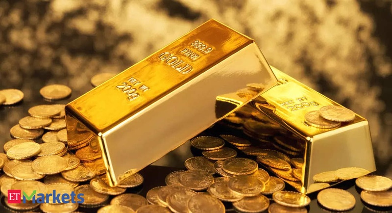 Gold rate today: Yellow metal tops Rs 55,000 on MCX; silver trades flat