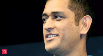 SC stays arbitral proceedings between Dhoni and Amrapali group over commercial dispute