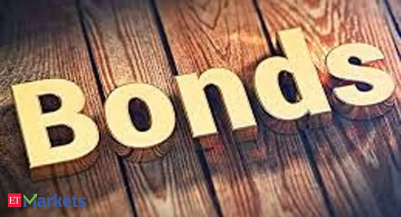 Bond yields flattish before Fed Powell's speech, dip for week