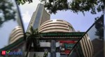 Sensex gains in early trade, Nifty above 17,450; HCL Tech gains 3%