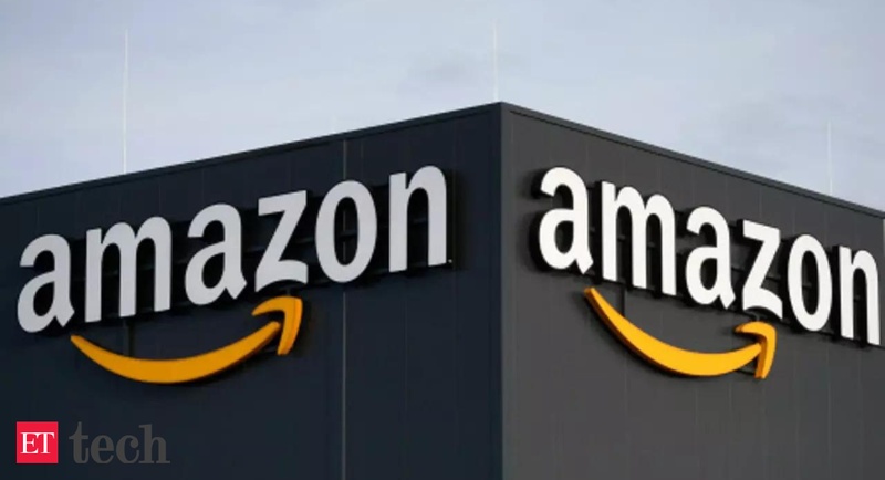 Amazon's cloud warning rattles investors