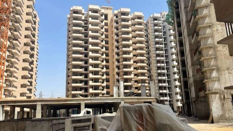 RBI's repo rate hike dampens homebuyers' sentiment; realty stocks slide